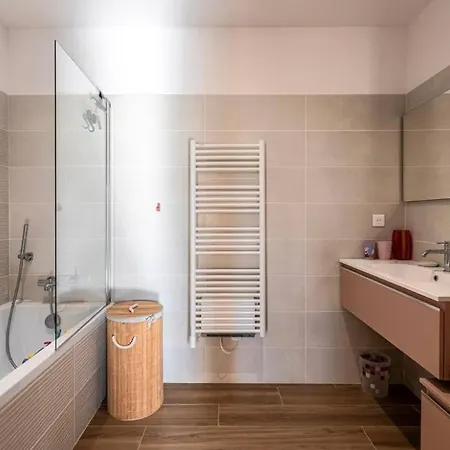 Altea , Au Coeur Du Maquis , 4 , Casa de Férias Figari (Corsica)