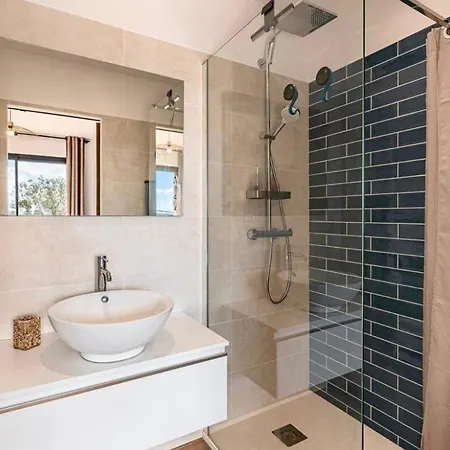 Altea , Au Coeur Du Maquis , 4 , Figari (Corsica)